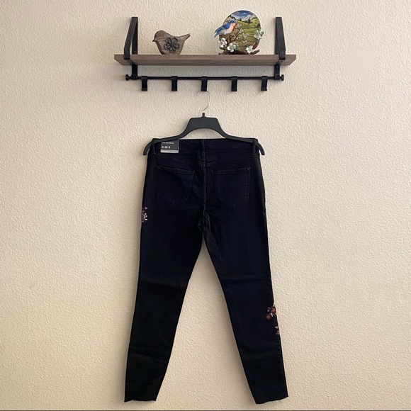 NWT Mossimo sz:6 Black Embroidered Mid-Rise Skinny - Picture 5 of 9